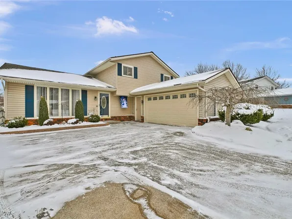 67 Wellsley Pl, Brunswick, OH 44212