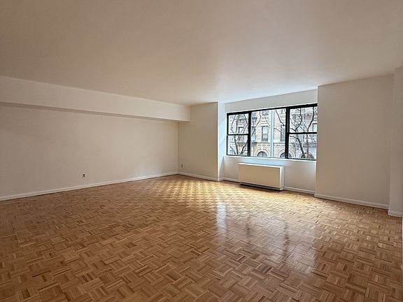 2nd image of 402 E 90th St APT 2B