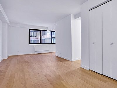 5th image of 222 E 39th St APT 0012A