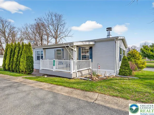 106 Comfort Ln, Northampton, PA 18067