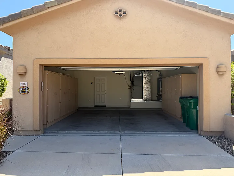 5102 N Pinnacle Point Dr — Photo 2
