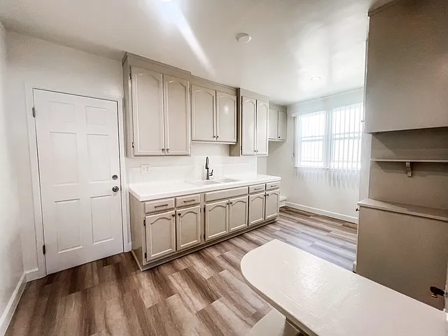 6718 Stafford Ave #F — Photo 9