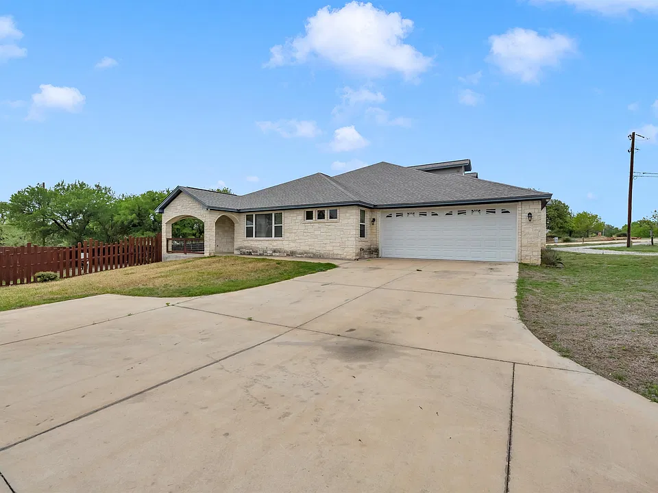 623 Skyline Dr