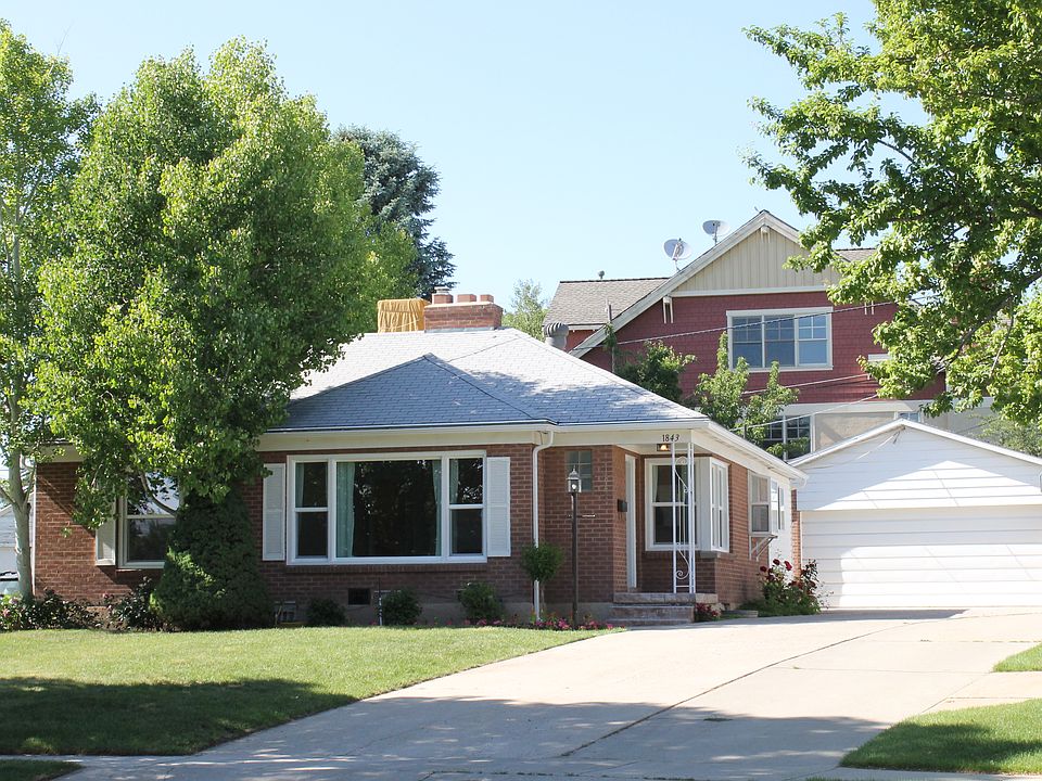 1st image of 1843 E Blaine Ave