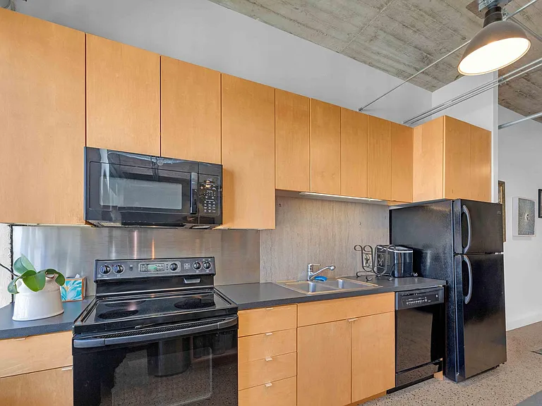 710 Colorado St #8C — Photo 11