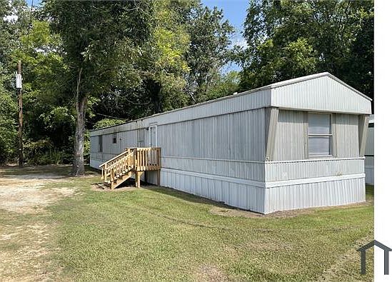2nd image of 405 Avenue F Trailer 31