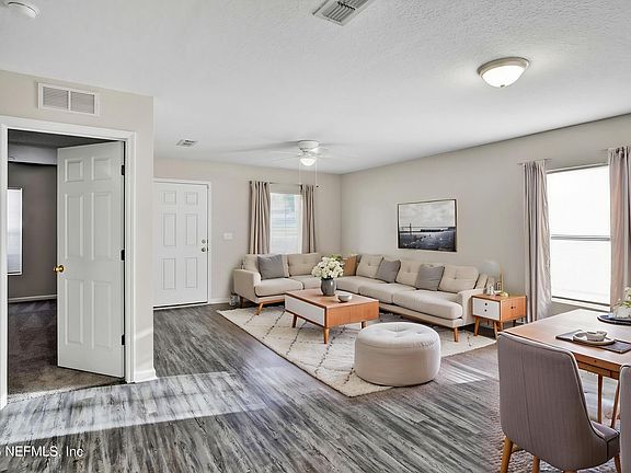 4th image of 8401 JASPER Avenue