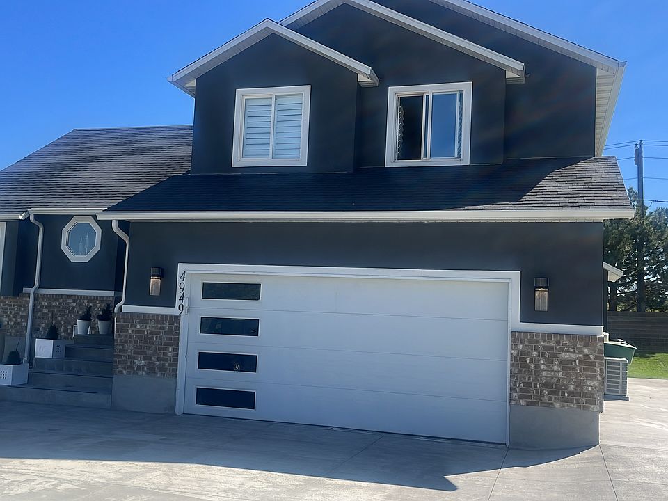 2nd image of 4949 W Copper Canyon Way