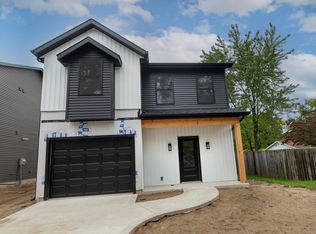 1521 El Reno St, Elkhart, IN 46516