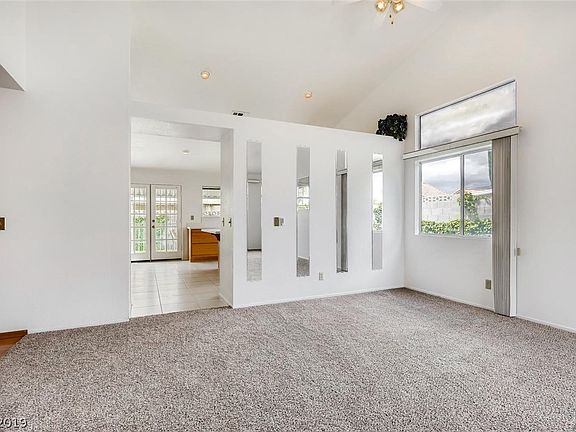 5th image of 5909 N Waveland Dr