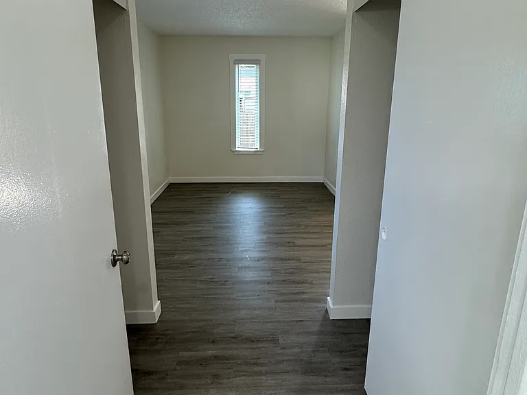 Magnolia Manor — Photo 17