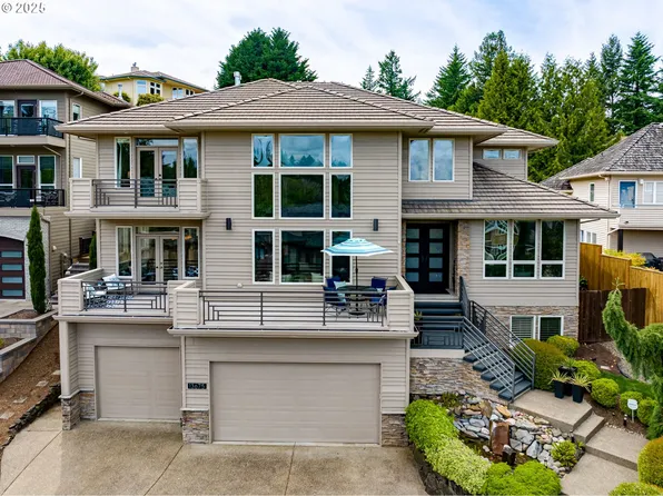 13675 SW Benchview Pl, Portland, OR 97223
