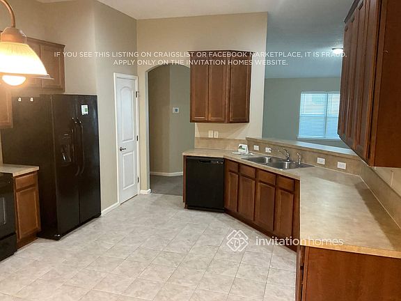 4th image of 3762 Timberline Dr