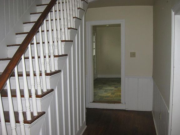 Hall to Dinning Room and Kitchen