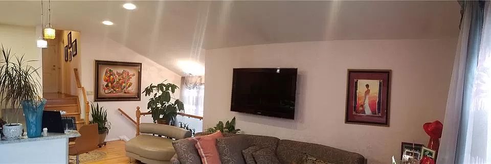 1st image of 2546 E 65th St