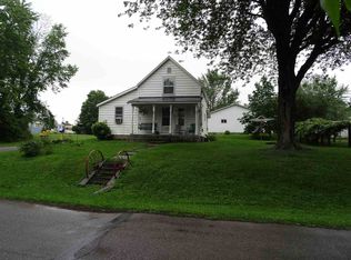 506 E County Line Rd, Wolcottville, IN 46795