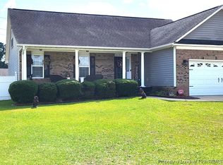 205 Sandspur Ct, Raeford, NC 28376