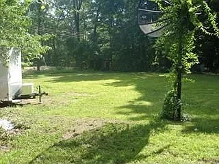 717 Berdan Ave photo 1