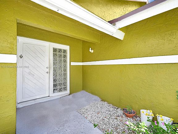 5th image of 5610 NW 54th Ave