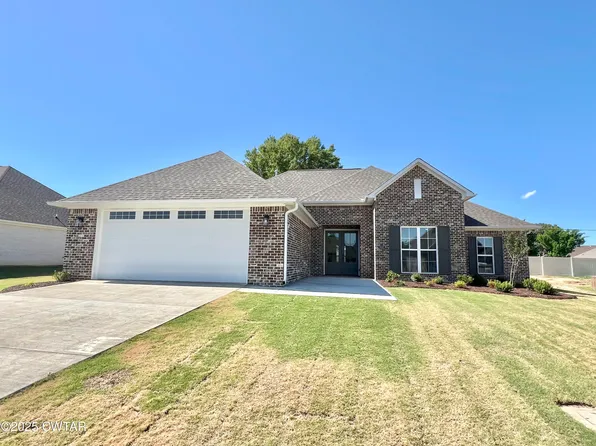 1026 Southern Hills Dr, Milan, TN 38358