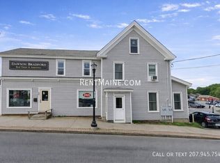 2 Pine St #B, Orono, ME 04473