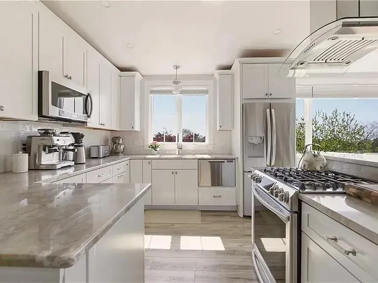 419 Broadway St #5 — Photo 10