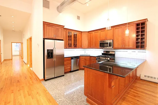 Rented by Level Group | media 4