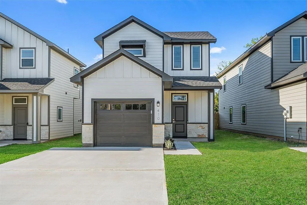 3 bed, 2.5 bath, 1447 sqft, $1,795 — Photo 1