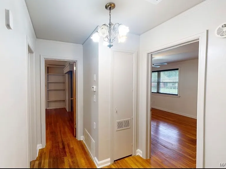 144 Marlborough St — Photo 6