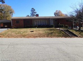 515 Birchwood Dr, High Point, NC 27262