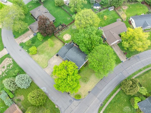 155 Glenburn Dr, Dayton, OH 45459