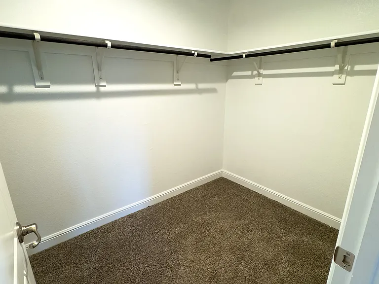 613 Breckenridge Park Dr — Photo 20