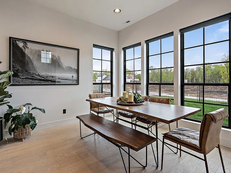 2526 W Rustic Forge St — Photo 10
