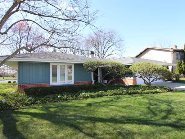 965 Rosedale Ln, Hoffman Estates, IL 60169
