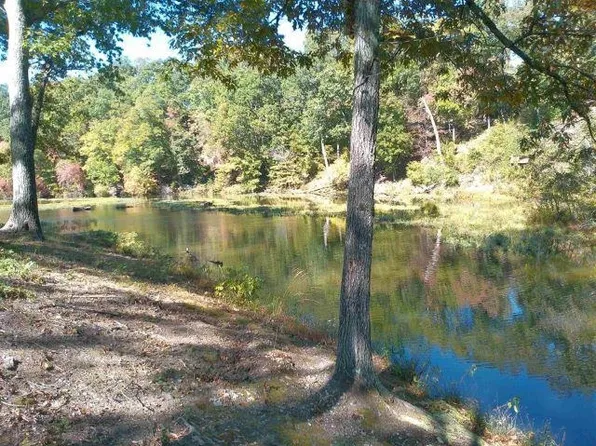 510 Lakeside Dr, Killen, AL 35645