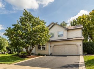 360 Brittany Trl, Elgin, IL 60120