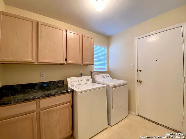 6635 Shady Bend Dr — Photo 29