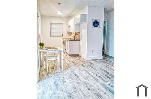 142 NE 56th St Photo 1