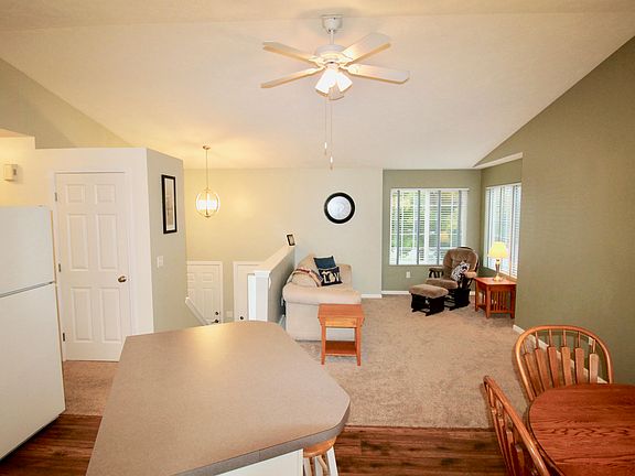 5th image of 2936 Burritt St NW
