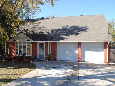 3005 Larkspur Rd, Moore, OK, 73160