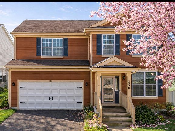 2nd image of 250 Water Lily Ln