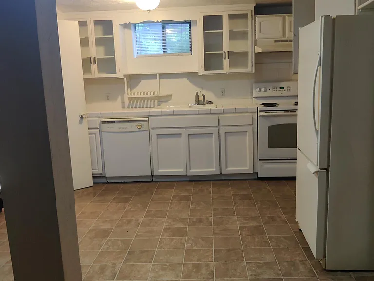 4818 S Fontanelle St #A — Photo 11
