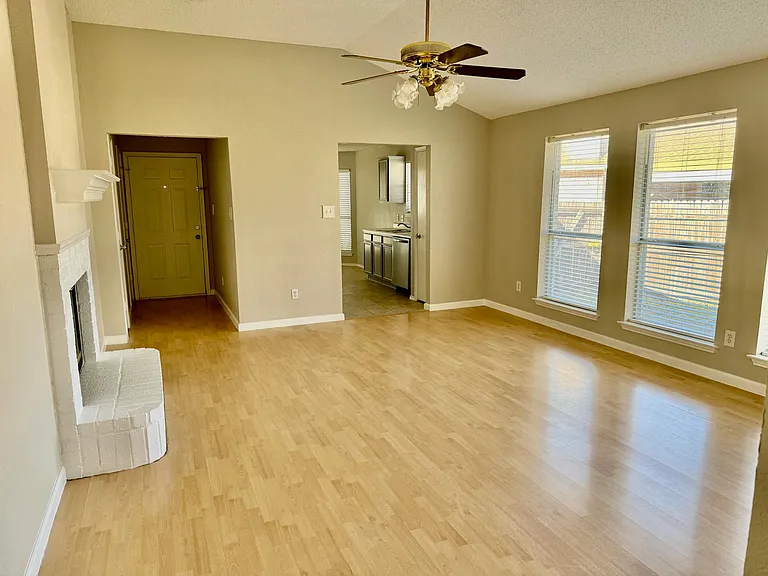 6125 York River Dr — Photo 10