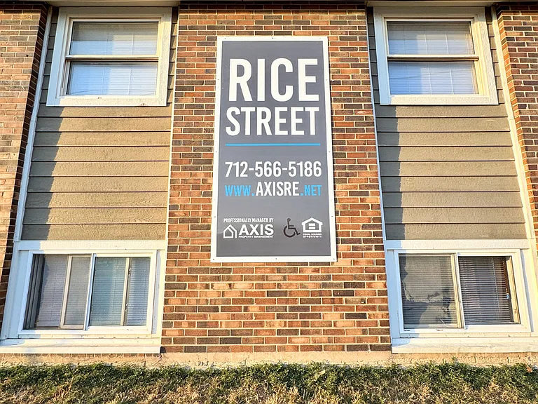 1508 E Rice St — Photo 7