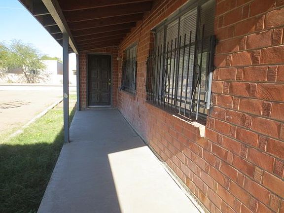 5th image of 1128 N Coolidge Ave