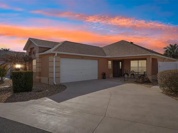 1052 Becker Ave, The Villages, FL 32163