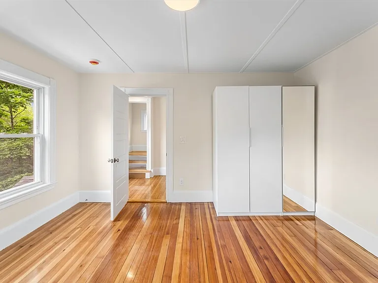 29 Sylvan St #2 — Photo 7