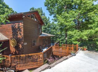 3103 Perry Circle Ln, Sevierville, TN 37862
