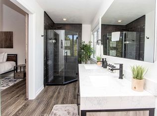 26448 Thunderbird Dr, Lake Arrowhead, CA 92352