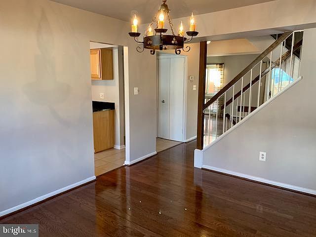 1st image of 3048 Mission Square Dr